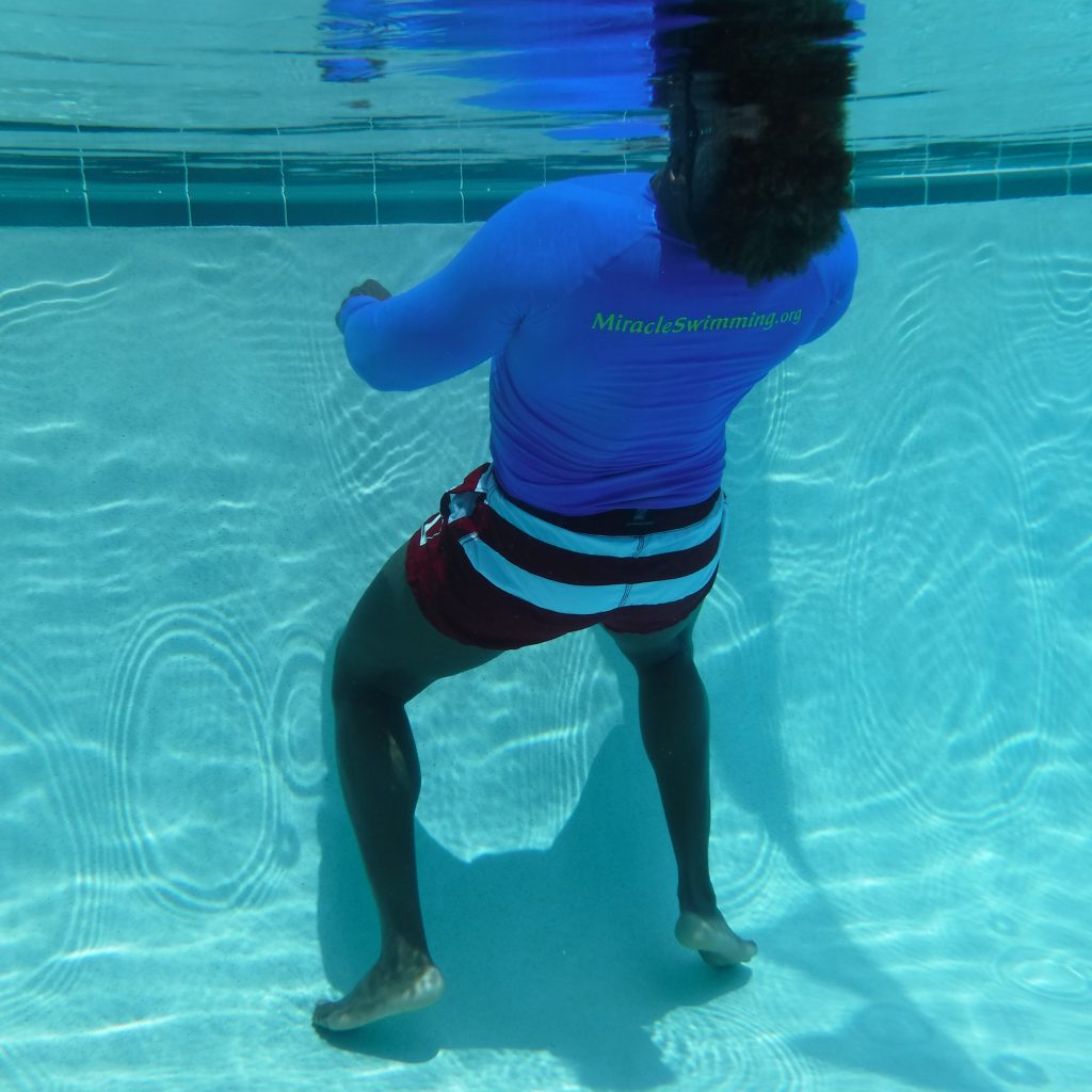 learn to swim with adult swimming lessons for adults who are afraid or have fear of deep water